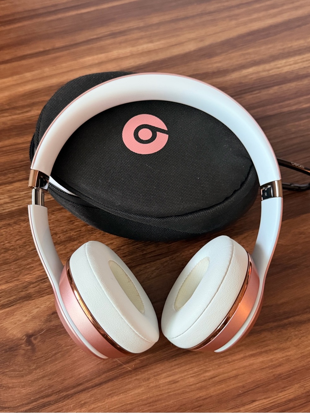 Solo3 Wireless On-Ear Headphones - White & Rose Gold